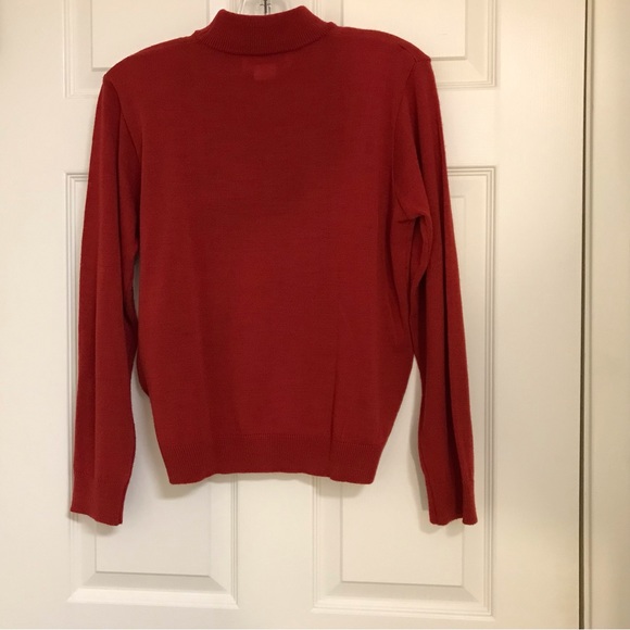 Joan Leslie Med. Sweater - Picture 9 of 9